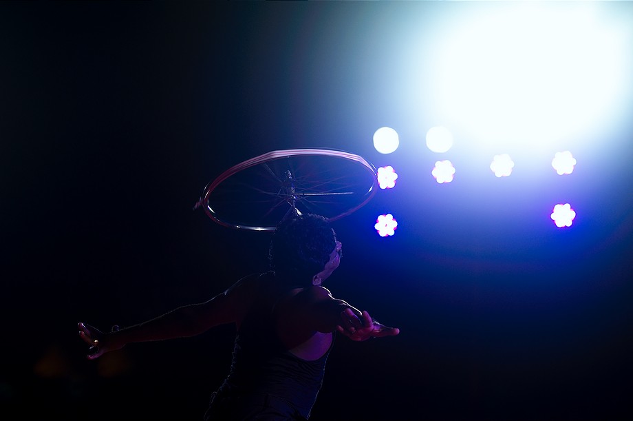 Madurai Panaiyur Raja Group (Folk - Thappattam) (Mamallapuram Dance Festival 2012 - Folk dance)